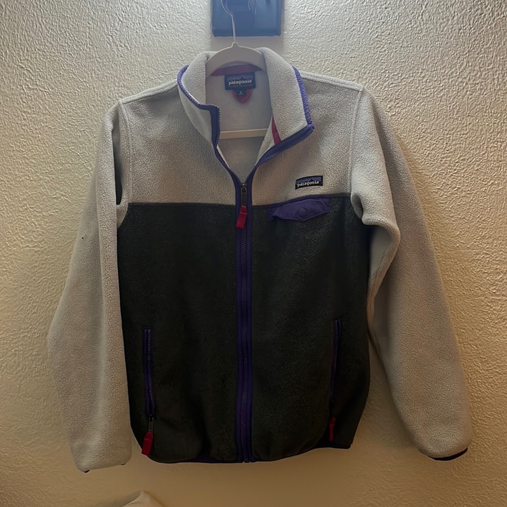 Patagonia Women’s fleece zip up jacket